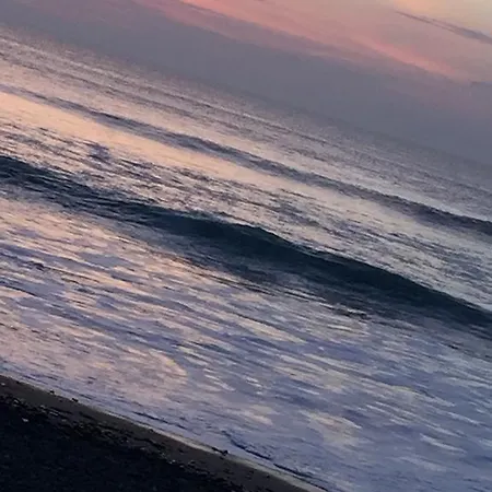 Sunrise ゲストハウス 4*
